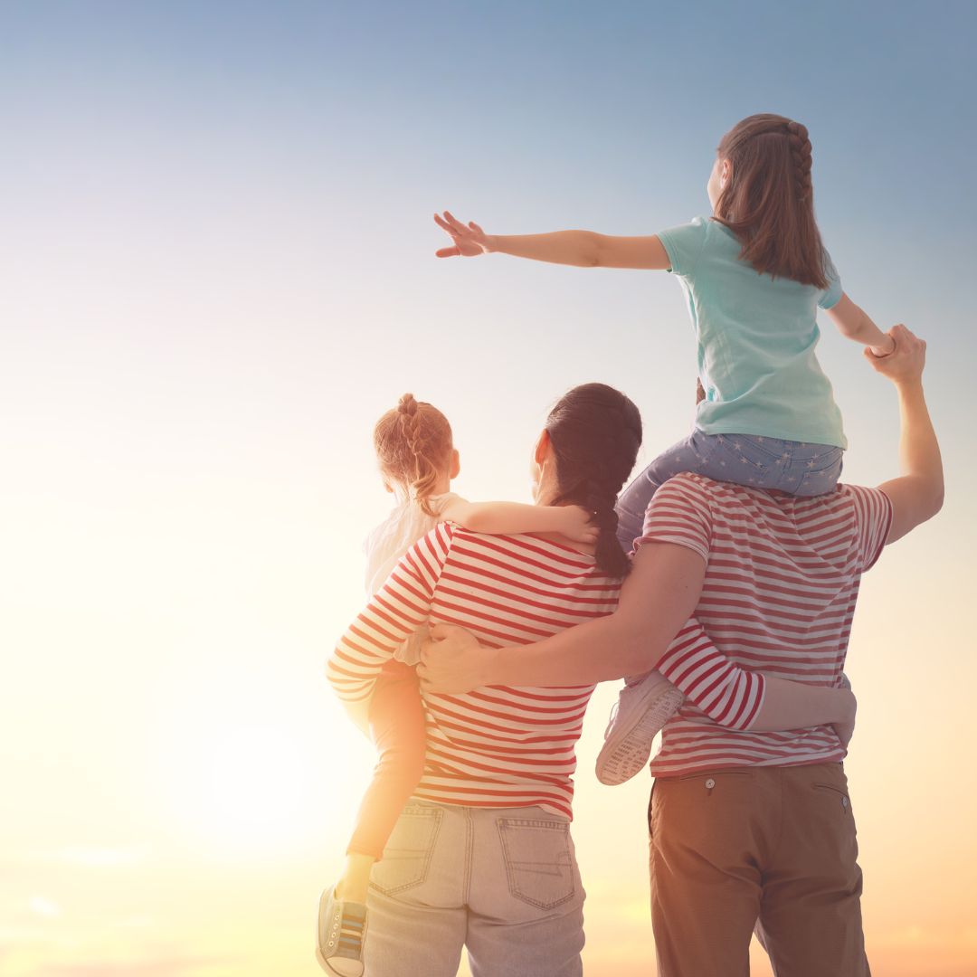 Happy Family at Sunset-widen