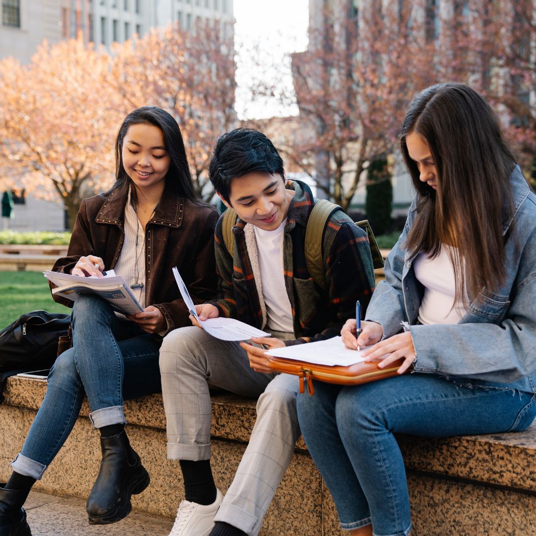 Students studying Together -widen